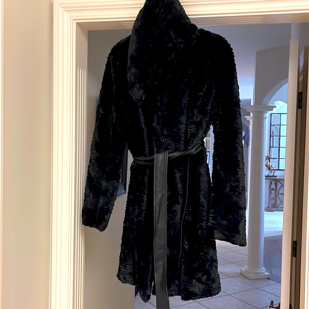 Dolce Cabo faux fur coat